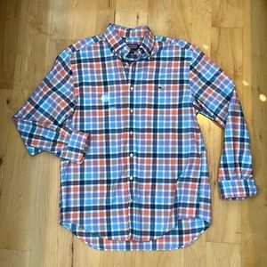 Vineyard vines button down. Size M.
